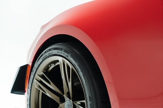 Used 2020 Chevrolet Camaro ZL1 RWD image 19