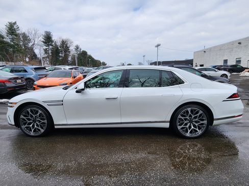 Used 2025 Genesis G90 3.5T image 5