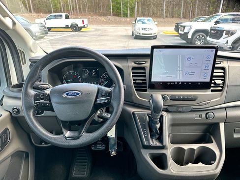 Used 2022 Ford Transit 350 XLT image 19