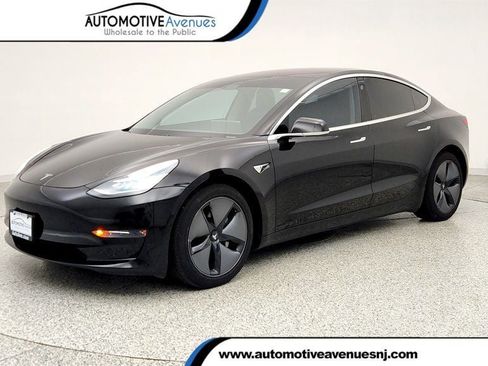 Used 2018 Tesla Model 3 Long Range image 1