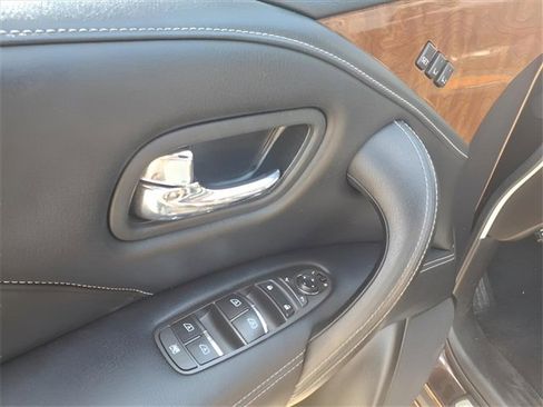 Used 2019 INFINITI QX80 Luxe image 20