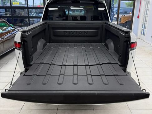 Used 2022 Rivian R1T Adventure AWD/4WD image 13
