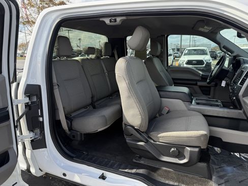 Used 2015 Ford F150 XLT w/ Equipment Group 301A Mid image 40