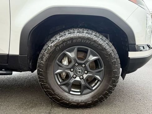 Used 2024 Lexus GX 550 image 22