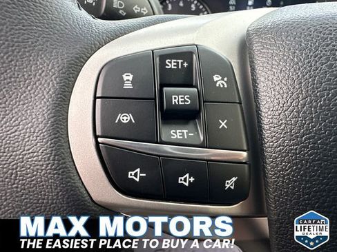 New 2024 Ford Explorer XLT w/ Equipment Group 202A image 31