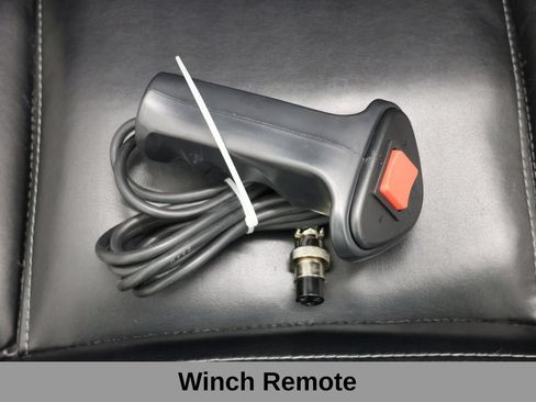 Used 2025 Jeep Wrangler Unlimited Sport AWD/4WD image 58