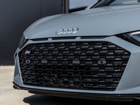 Used 2020 Audi R8 V10 image 16