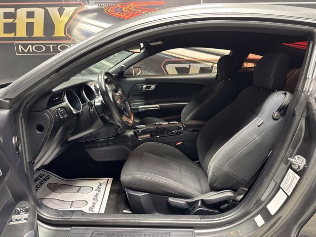Used 2018 Ford Mustang Coupe w/ Black Accent Pkg RWD image 5