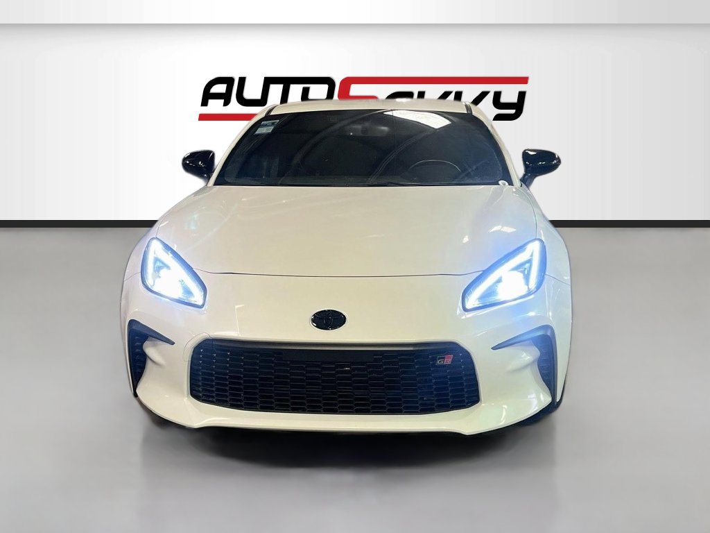 Used 2024 Toyota GR86 Premium w/ Performance Package RWD image 2