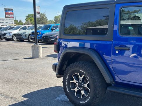 Used 2018 Jeep Wrangler Rubicon w/ Steel Bumper Group AWD/4WD image 3
