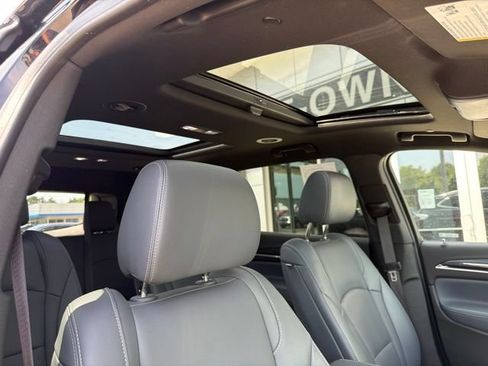 Used 2024 Buick Enclave Essence w/ Experience Buick Package AWD/4WD image 19