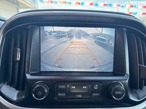 Used 2016 Chevrolet Colorado LT w/ LT Convenience Package image 18