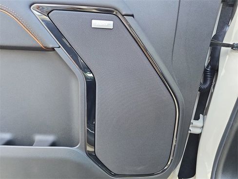 New 2026 GMC Sierra 1500 AT4 w/ Technology Package image 18