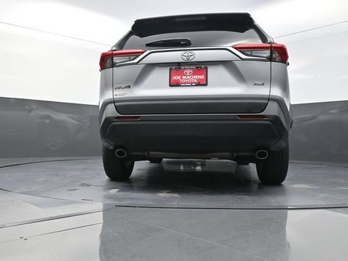 Used 2024 Toyota RAV4 XLE FWD image 36