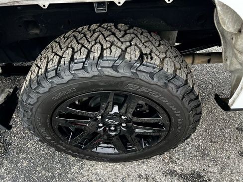 Used 2023 Chevrolet Silverado 1500 LT Trail Boss image 15