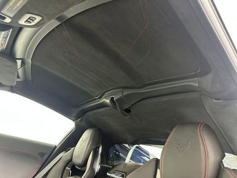 Used 2024 Chevrolet Corvette Stingray w/ Z51 Performance Package image 12