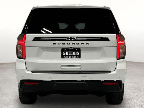 Used 2023 Chevrolet Suburban Z71 w/ Luxury Package image 6