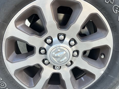 Used 2022 RAM 2500 Limited AWD/4WD image 12