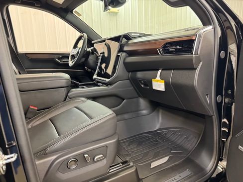New 2026 GMC Yukon XL Denali w/ Advanced Technology Package AWD/4WD image 29