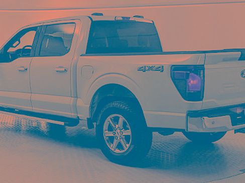 Certified 2025 Ford F150 XLT w/ Equipment Group 301A Standard image 4