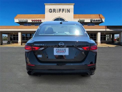 Used 2025 Nissan Sentra SV w/ All-Weather Package image 8