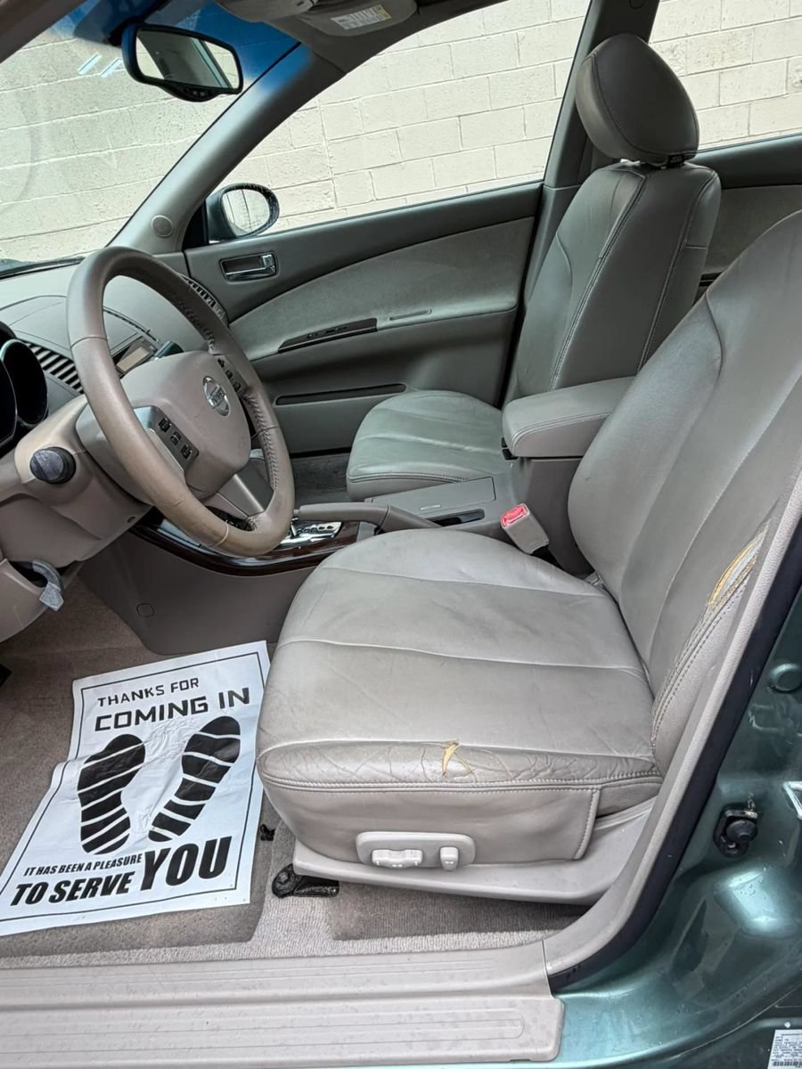 Used 2005 Nissan Altima 2.5 SL w/ (G02) SL Pkg FWD image 12