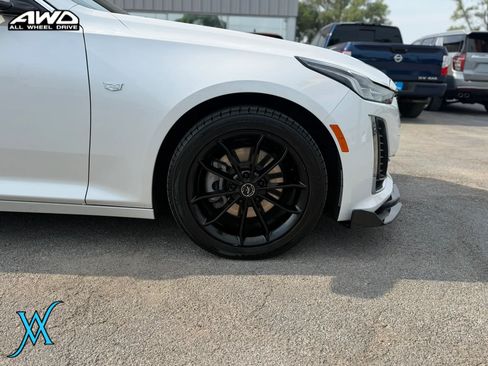 Used 2021 Cadillac CT5 Luxury w/ Sun And Sound Package AWD/4WD image 9