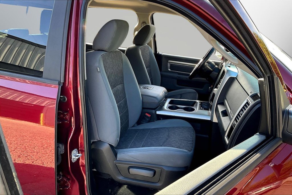 Used 2018 RAM 1500 Big Horn AWD/4WD image 29