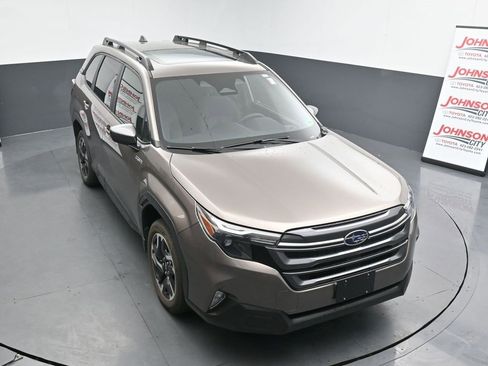 Used 2025 Subaru Forester Premium w/ Protection Package (1PH) image 10