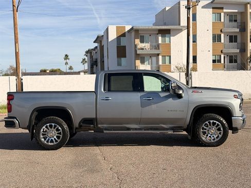 Used 2024 Chevrolet Silverado 3500 LTZ w/ LTZ Convenience Package image 2