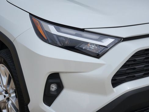 Used 2025 Toyota RAV4 XLE Premium FWD image 10