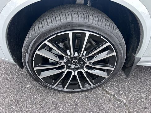 Used 2026 Volvo XC90 B6 Ultra w/ Lounge Package image 9