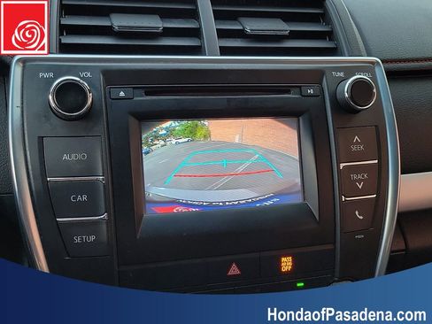 Used 2016 Toyota Camry SE image 16