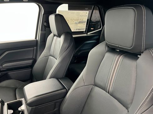 New 2026 Toyota 4Runner Limited AWD/4WD image 16