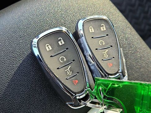 Used 2022 Chevrolet Equinox LT image 33