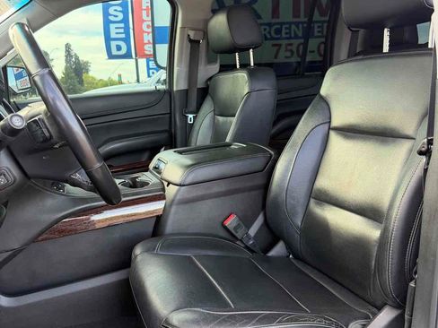 Used 2020 GMC Yukon XL SLT w/ Premium Edition AWD/4WD image 20