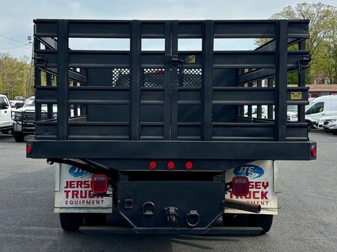 Used 2022 Ford F550 4x4 Crew Cab Super Duty w/ Power Equipment Group image 7