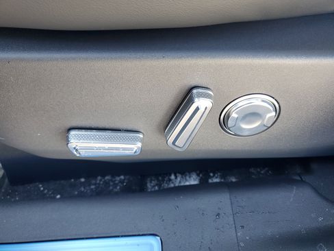 New 2026 Lincoln Nautilus Reserve w/ Jet Appearance Package image 12