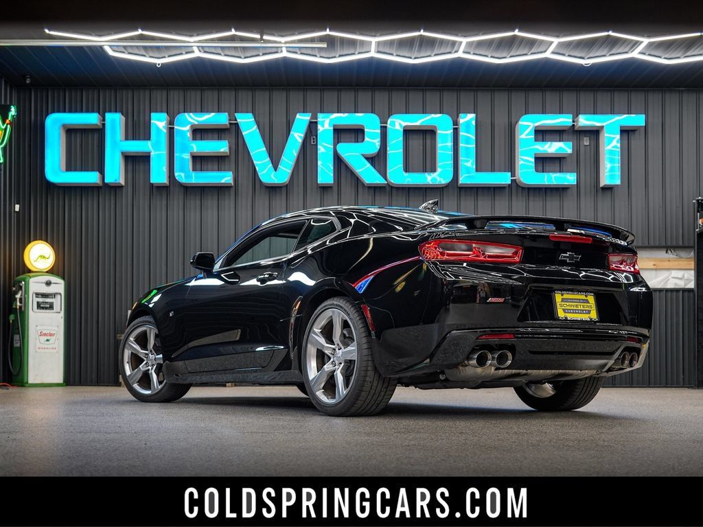Used 2017 Chevrolet Camaro SS RWD image 2
