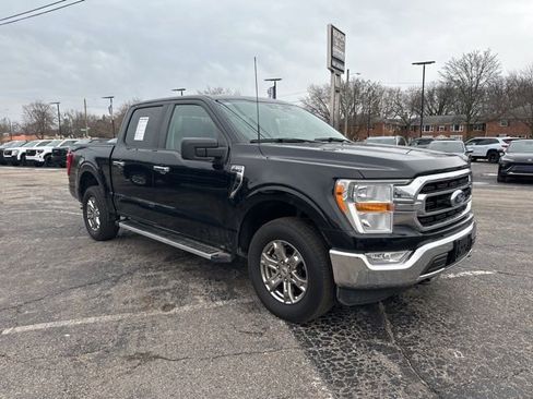 Used 2023 Ford F150 XLT w/ XTR Package image 3