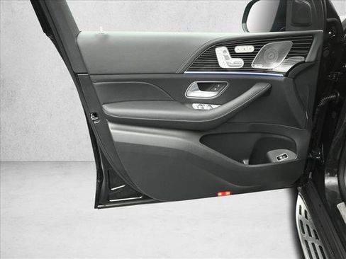 New 2026 Mercedes-Benz GLS 580 4MATIC image 20