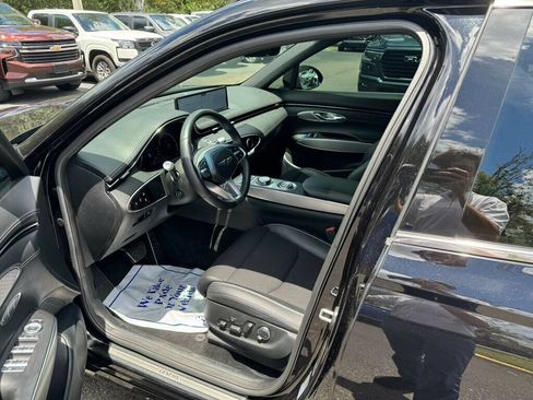 Used 2025 Genesis GV70 2.5T w/ Sport Prestige Package AWD/4WD image 3