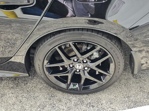 Used 2024 Honda Civic Sport image 5