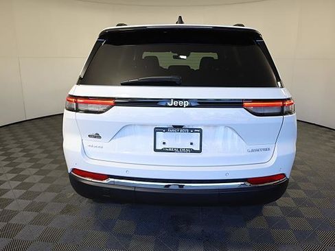 New 2025 Jeep Grand Cherokee Limited image 5