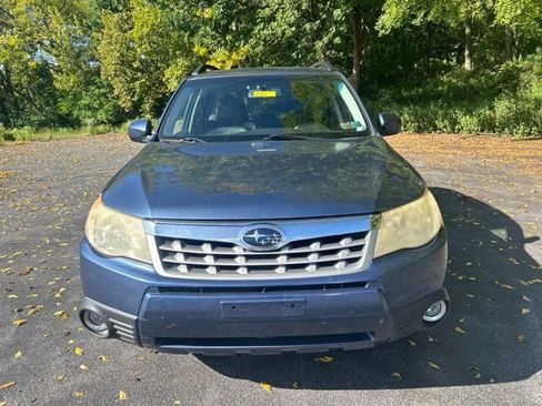 Used 2012 Subaru Forester 2.5X Limited AWD/4WD image 8