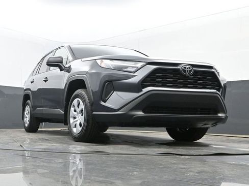 Used 2025 Toyota RAV4 LE image 23