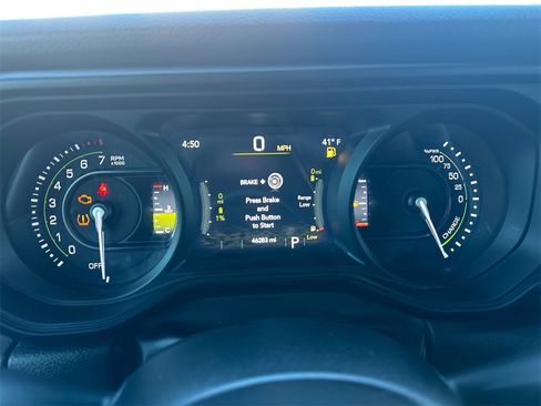 Used 2024 Jeep Wrangler Unlimited image 19