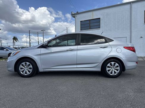 Used 2017 Hyundai Accent SE image 3