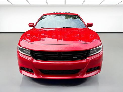 Used 2020 Dodge Charger SXT w/ Leather Interior Group RWD image 2