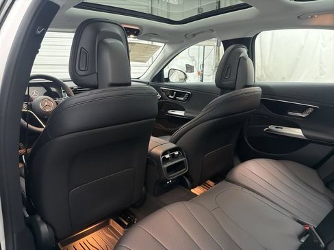 Used 2026 Mercedes-Benz E 350 Sedan image 18